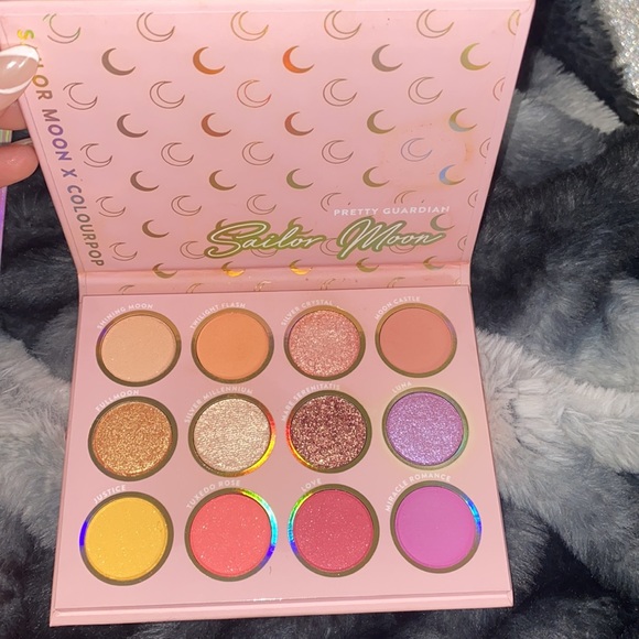 Color Pop Sailor Moon Collection - Picture 3 of 4